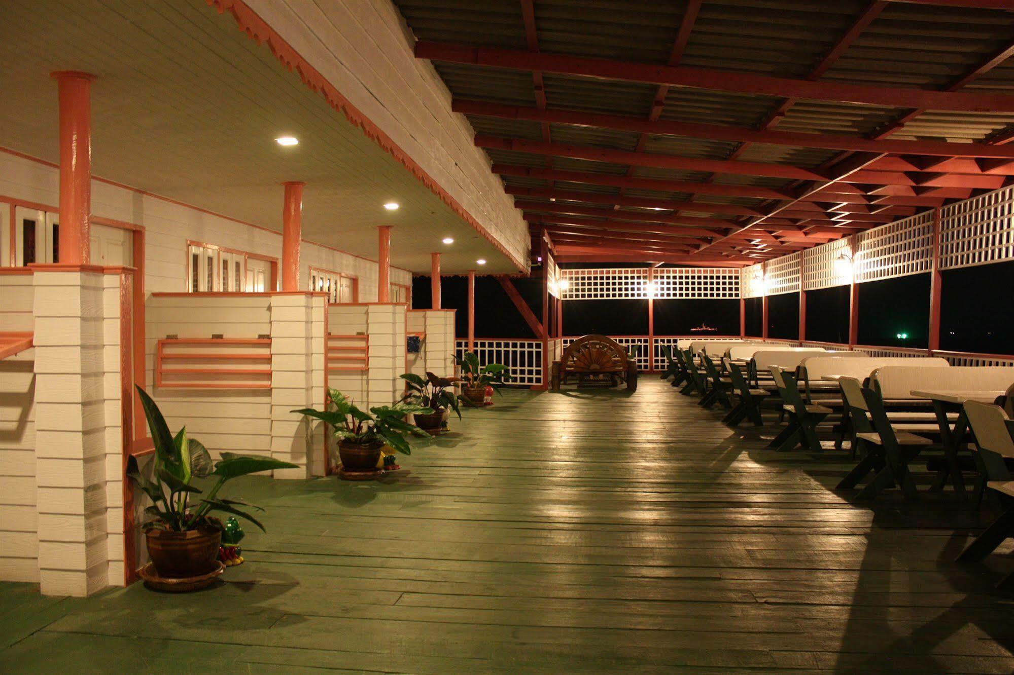 Mod Guesthouse HHQ Exteriör bild